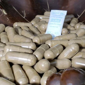 Do-it-yourself kratom capsules with Uline silica gel pack for freshness, emphasizing DIY capsule preparation.