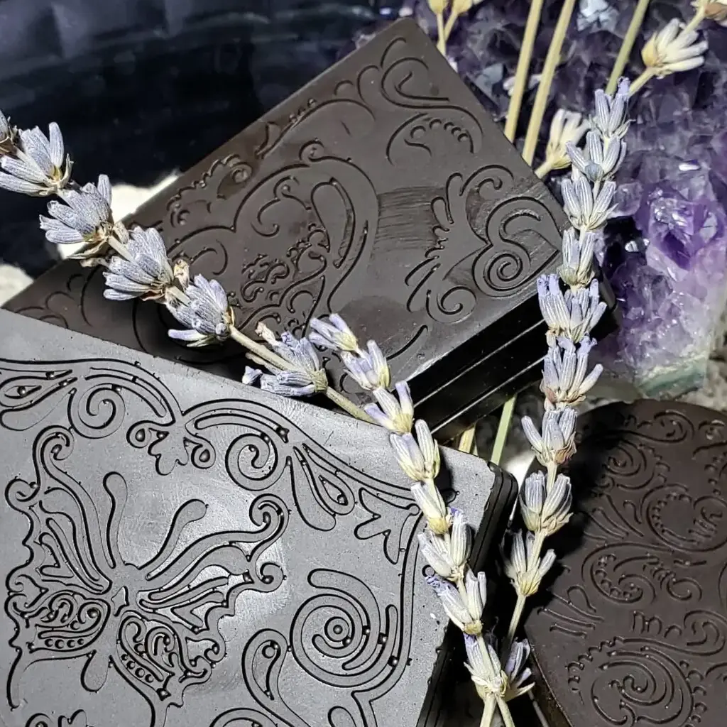 emily black kratom soap picture 1 with herbs and amethyst. Kratom soap recipe how to make kratom soap at home